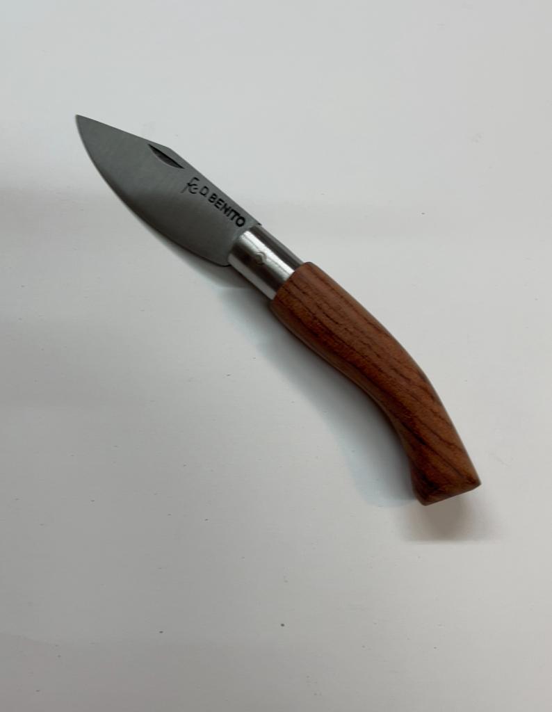 Navaja hoja de carbono 7.5 cm-mango de madera prensada 13210